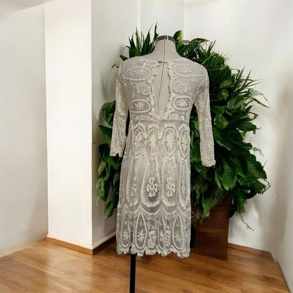 Jen’s Pirate Booty Free People Lace Cream Off White Mini Dress Small - Picture 3 of 7